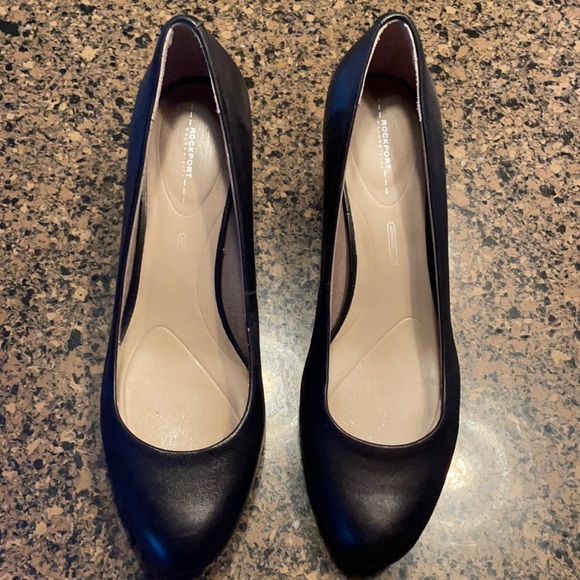 Rockport Shoes - Rockport walkability adopter black heels size 9M